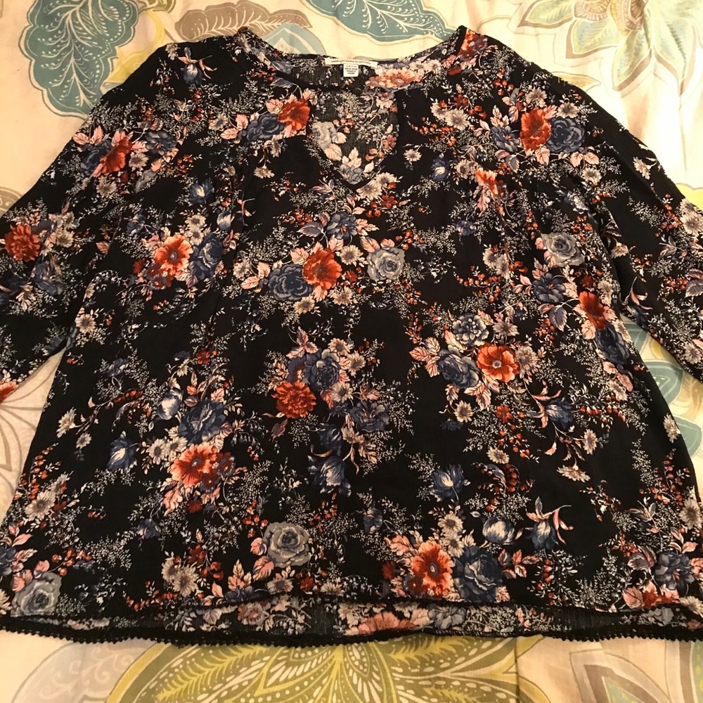 American Eagle Outfitters Floral Blouse